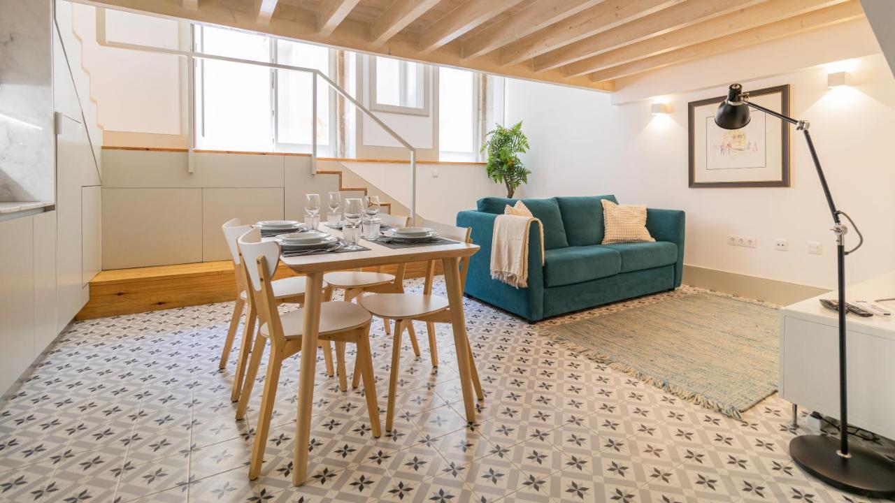 Central Stunning Duplex W/ Patio By Lovelystay Porto Zewnętrze zdjęcie