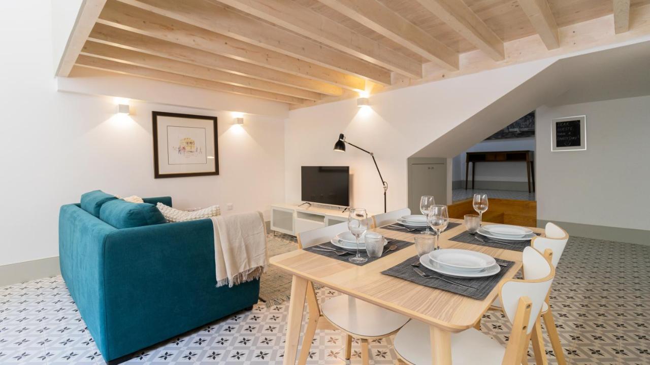 Central Stunning Duplex W/ Patio By Lovelystay Porto Zewnętrze zdjęcie