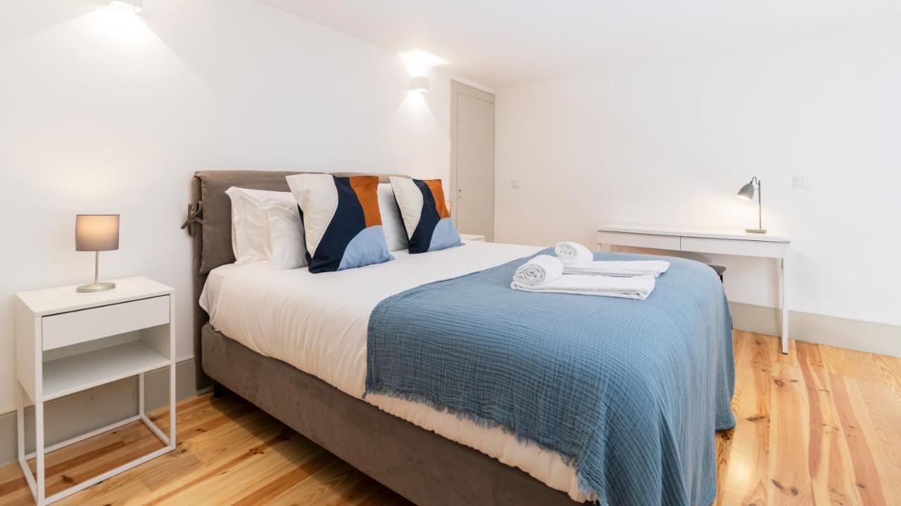 Central Stunning Duplex W/ Patio By Lovelystay Porto Zewnętrze zdjęcie