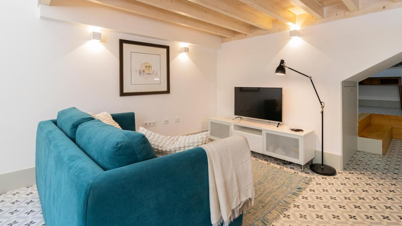 Central Stunning Duplex W/ Patio By Lovelystay Porto Zewnętrze zdjęcie