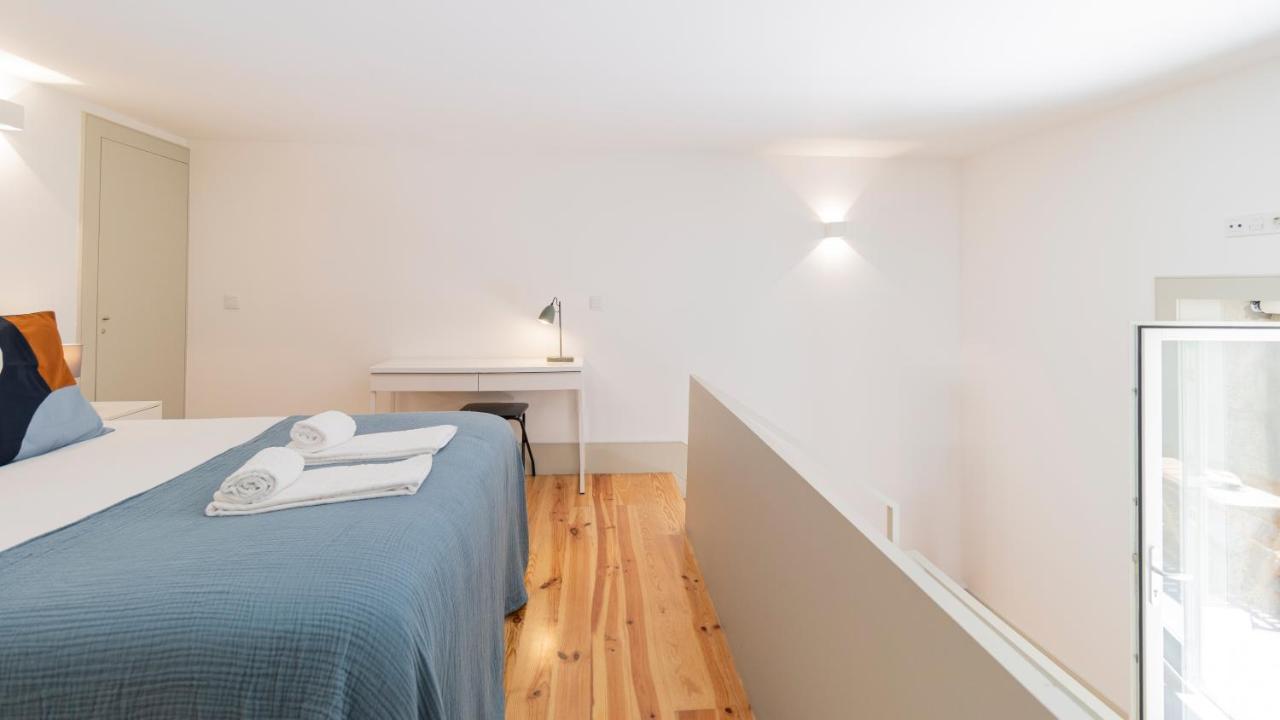Central Stunning Duplex W/ Patio By Lovelystay Porto Zewnętrze zdjęcie