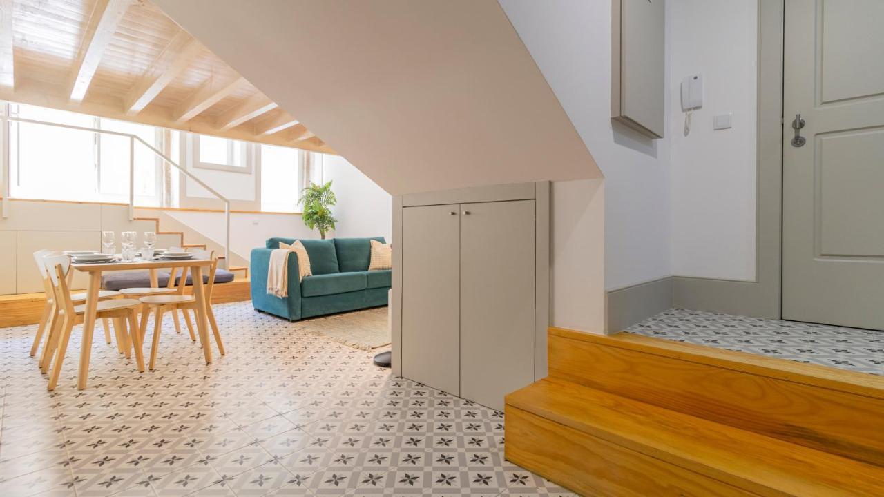 Central Stunning Duplex W/ Patio By Lovelystay Porto Zewnętrze zdjęcie