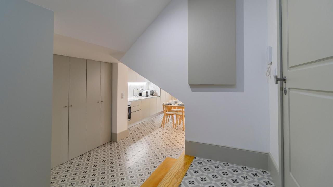 Central Stunning Duplex W/ Patio By Lovelystay Porto Zewnętrze zdjęcie