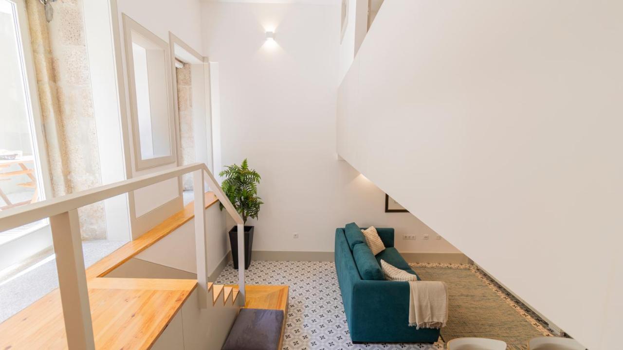 Central Stunning Duplex W/ Patio By Lovelystay Porto Zewnętrze zdjęcie